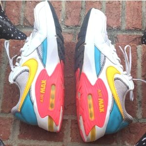 Nike sneakers tennis shoes sz 10 aire max pink orange